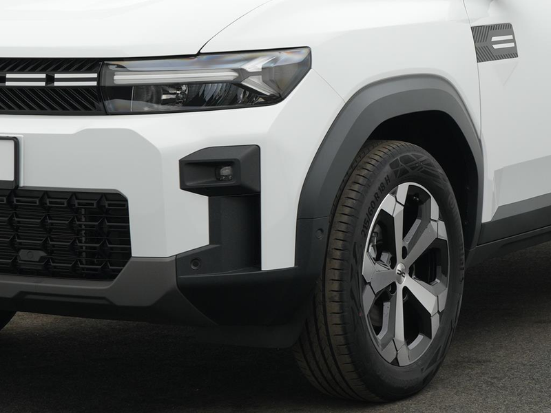 Dacia Bigster Journey Hybrid 155 — photo 8