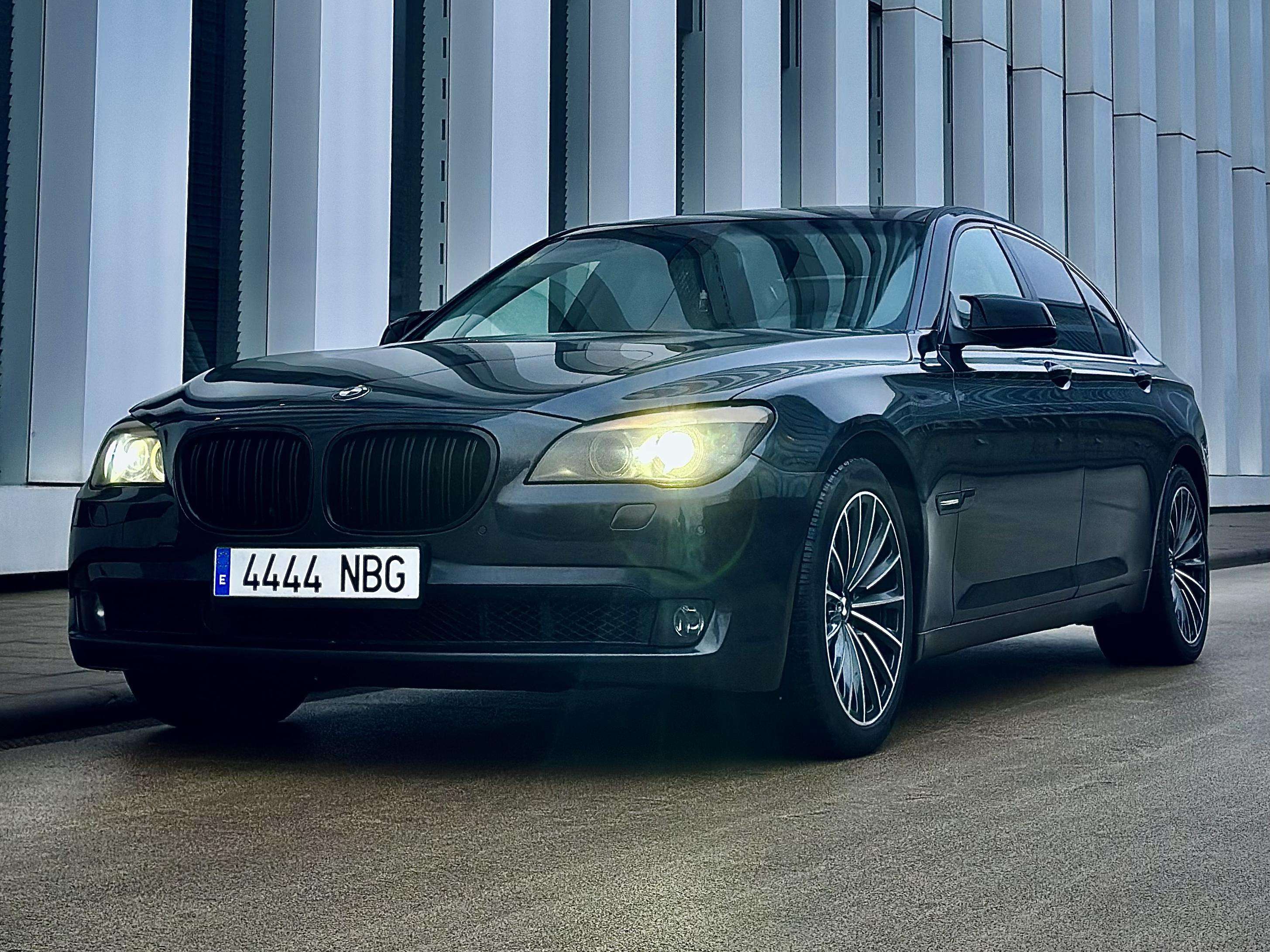 BMW 730 730dA - foto 1
