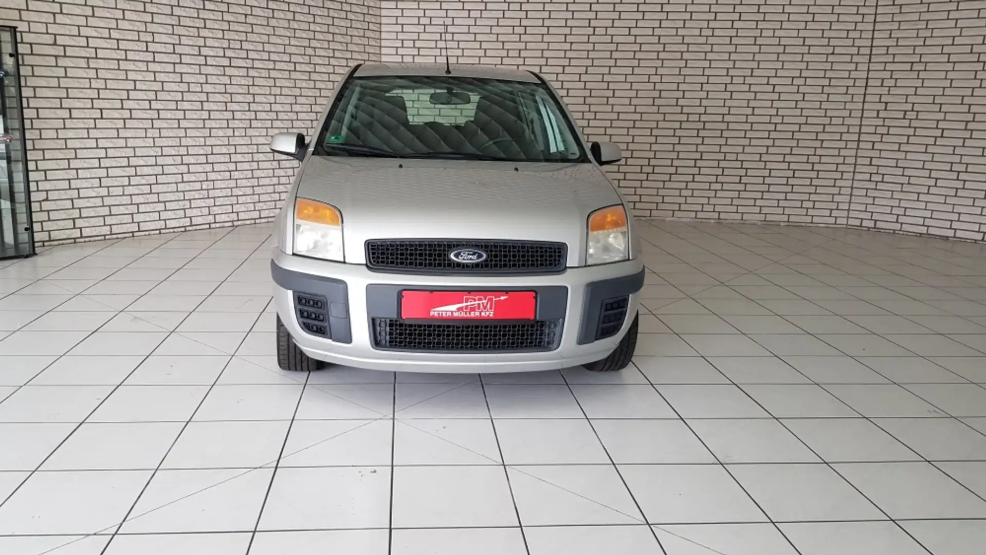 Ford Fusion 1.6 Fun Argent - 2
