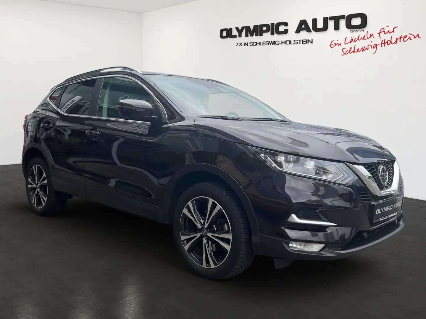 Nissan Qashqai 1.3 DIG-T DCT ZAMA  SITZHZG KAMERA PANO Zwart - 2