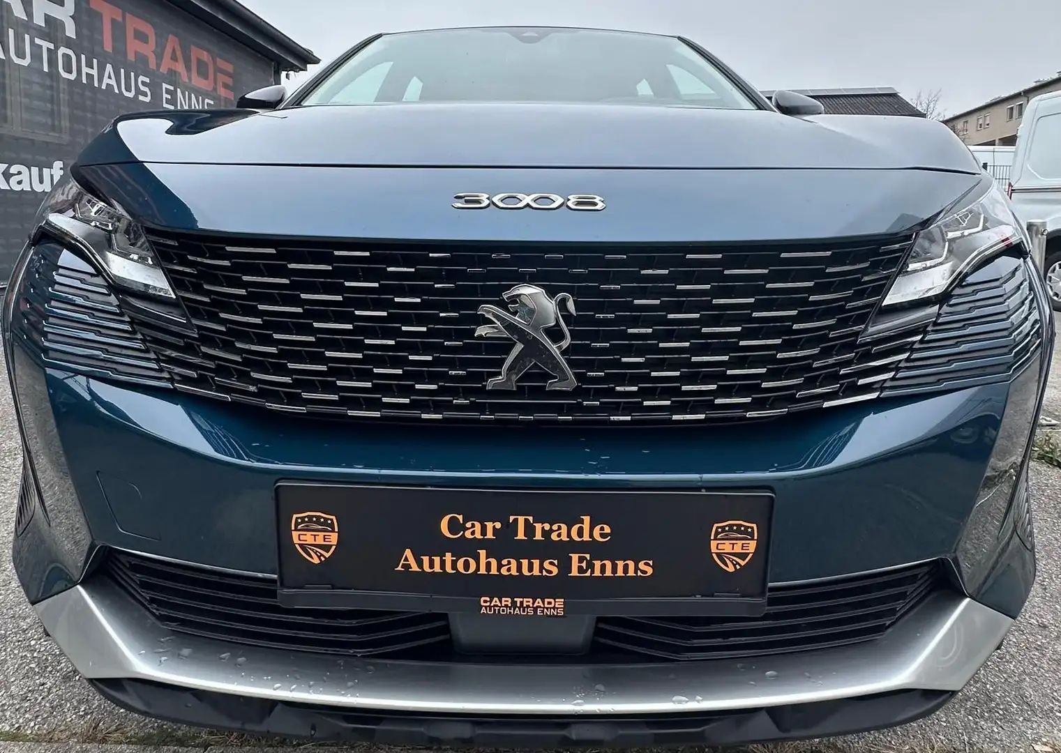 Peugeot 3008 PureTech 130 EAT8 Active Pack Blau - 2