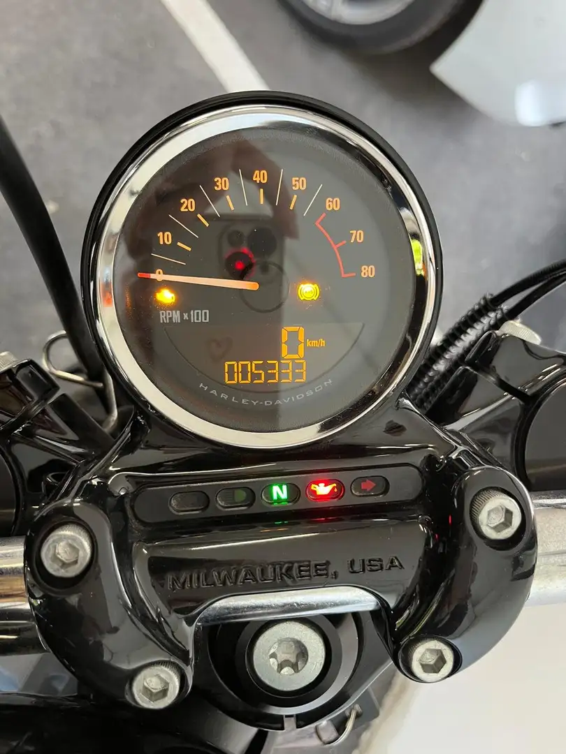 Harley-Davidson Roadster XL 1200CX - 1