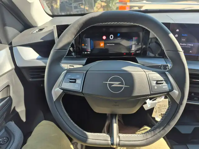Opel Frontera view 11