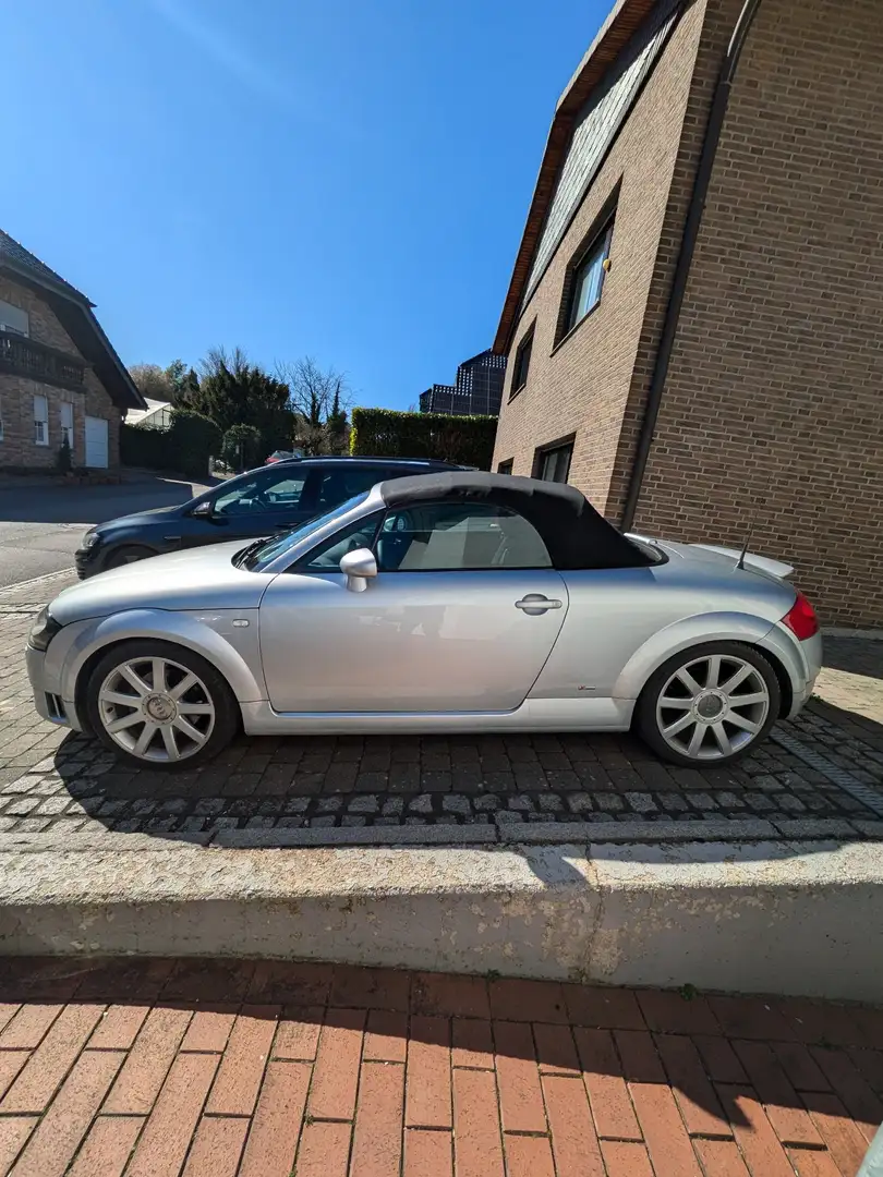 Audi TT Roadster 1.8 T - 1