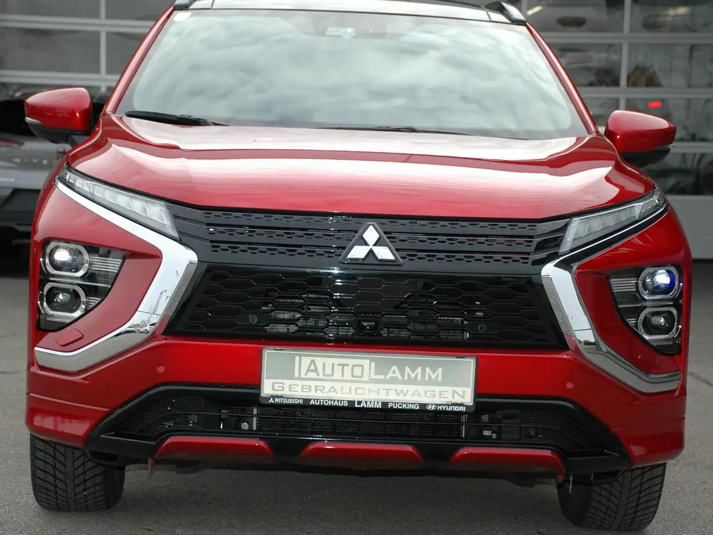 Mitsubishi Eclipse Cross 2,4 PHEV 4WD Diamond TOP CVT Aut. Rot - 1