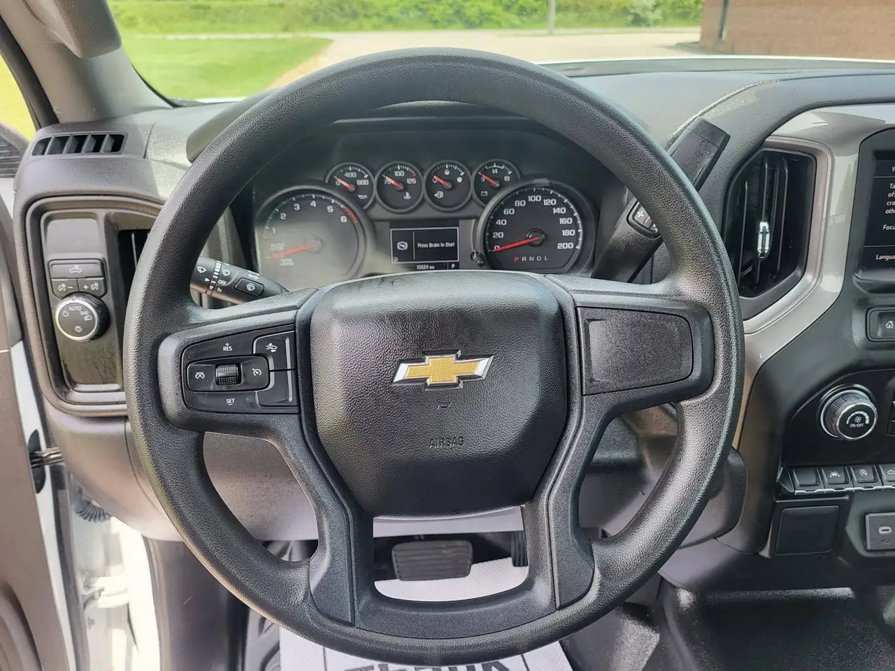 Chevrolet Silverado 1500 снимка Chevrolet Silverado 1500