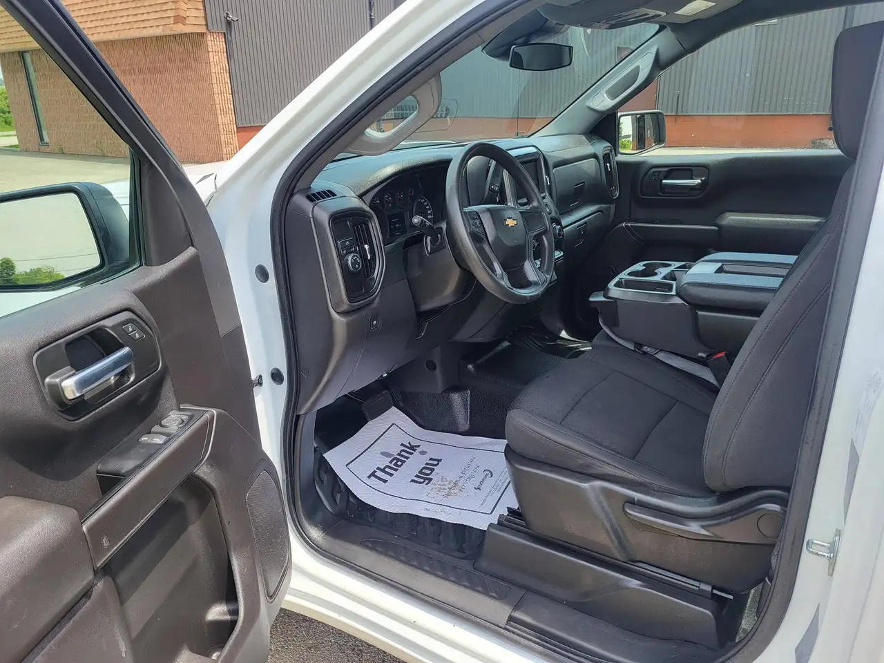 Chevrolet Silverado 1500 снимка Chevrolet Silverado 1500
