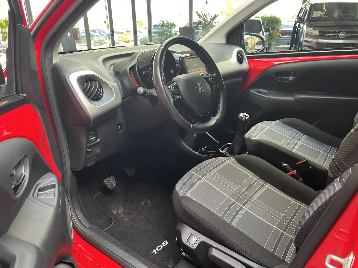 Peugeot 108 1.2 Allure Klima*Tempomat*Bt*Sitzheizung Rot - 2