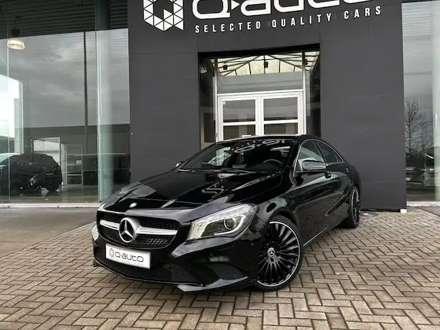 Mercedes-Benz CLA 200 200 CDI coupé / GPS / PDC / 19" / LED