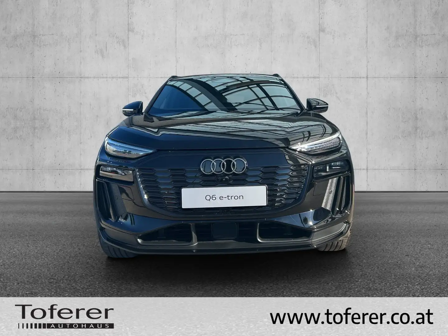 Audi Q6 e-tron quattro Schwarz - 2