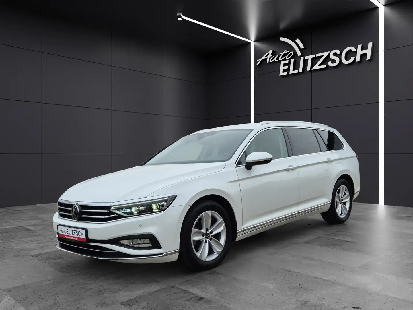 Volkswagen Passat Variant TDI Elegance DSG Matrix Navi AID ACC RFK SH Weiß - 2