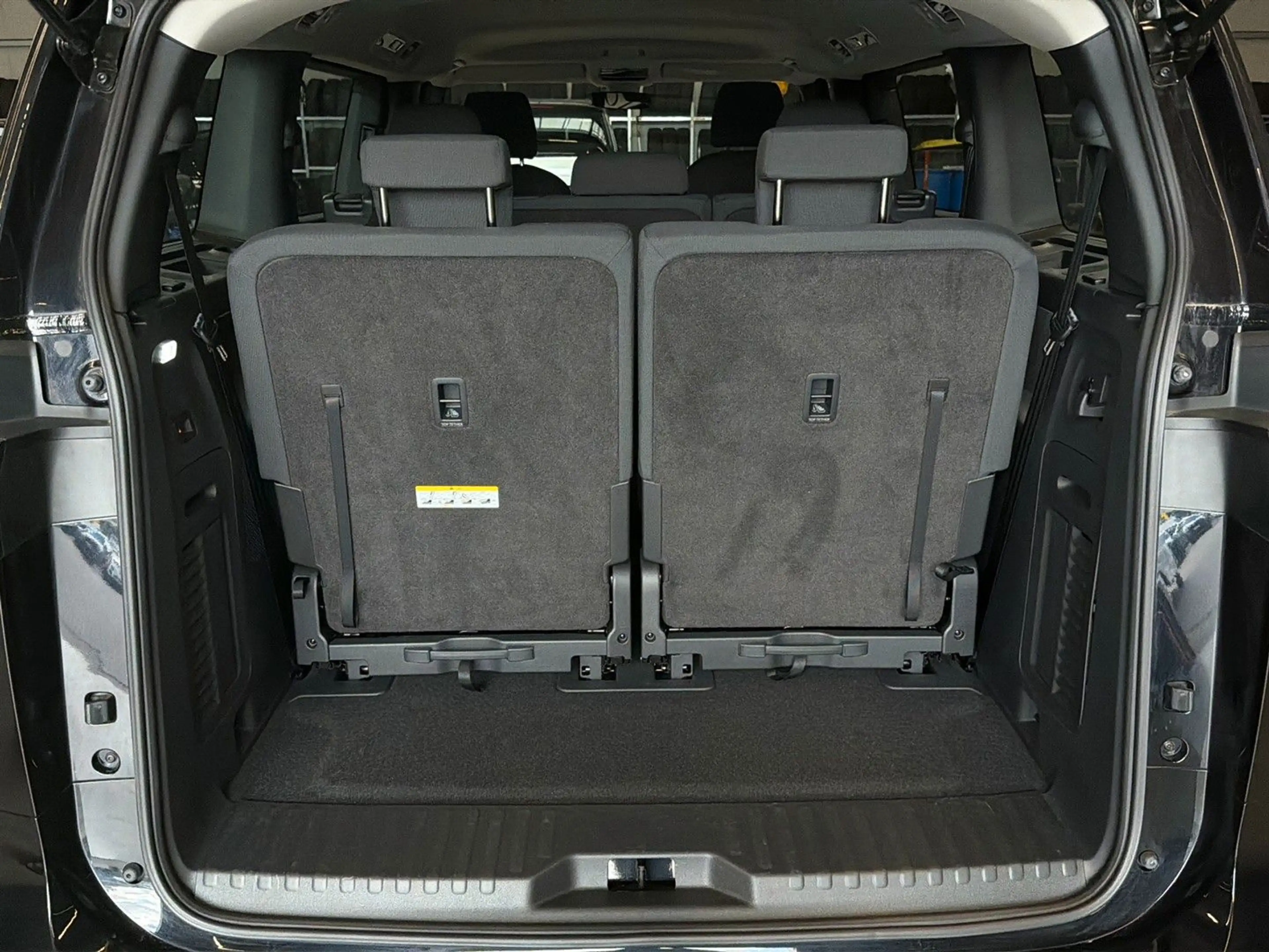 Volkswagen ID. Buzz Bus Pro LR AHK ACC SHZ RFK H/K IQ.Light — photo 15