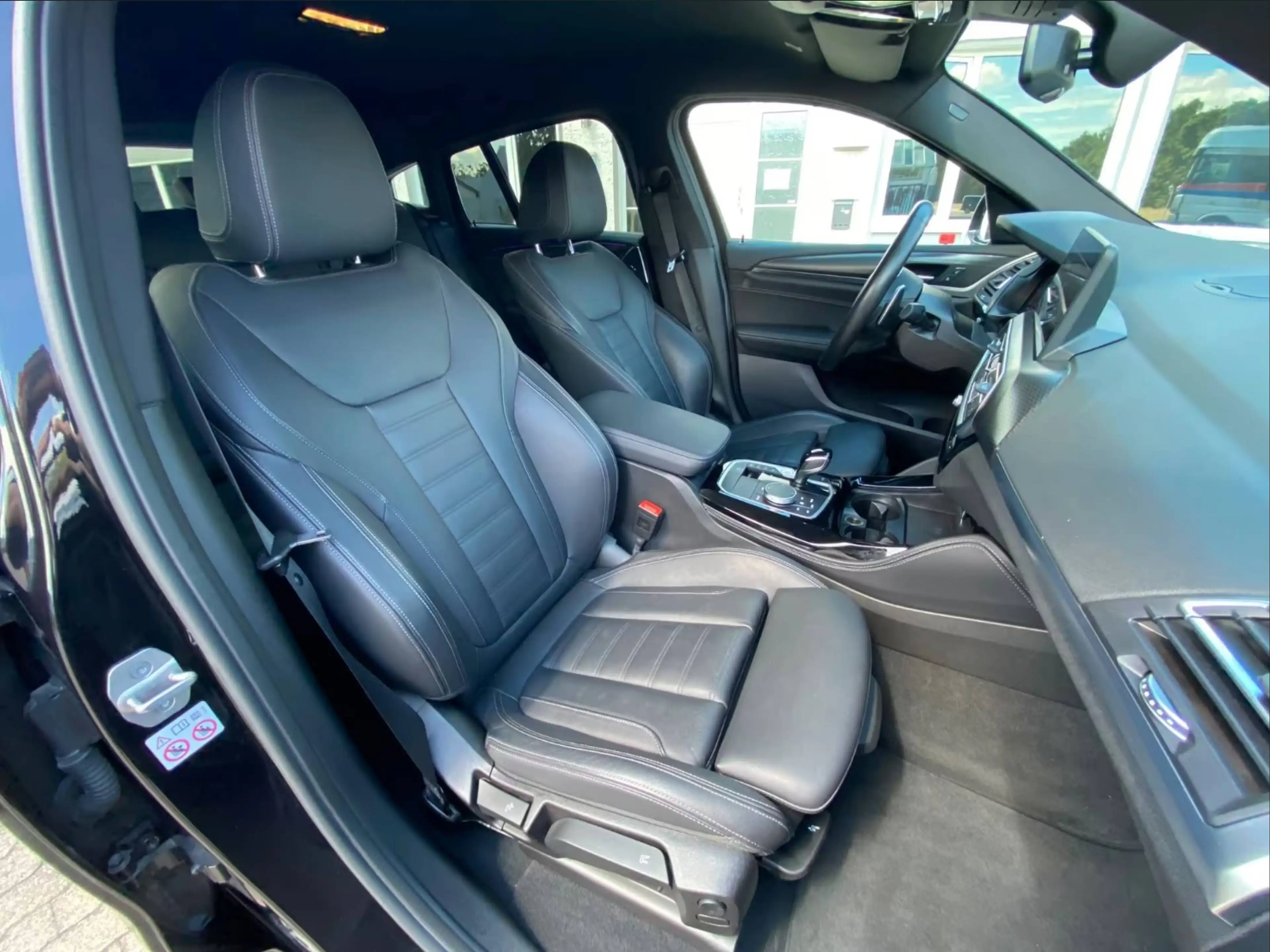 BMW X4 xDrive 30 i M Sport — photo 14