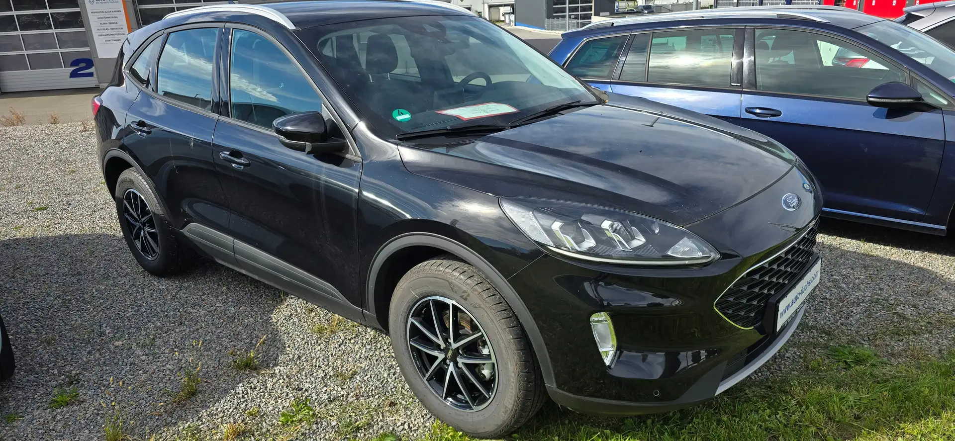 Ford Kuga Hybrid Cool & Connect Schwarz - 2