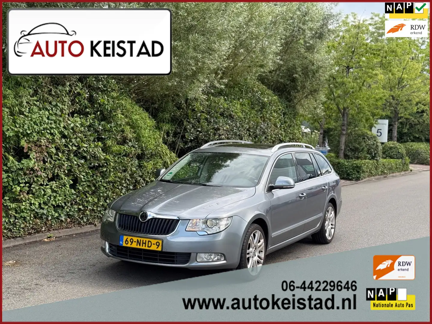 Skoda Superb Combi 1.8 TSI Elegance XENON/PANORAMA/NAVIGATIE! E Gris - 1