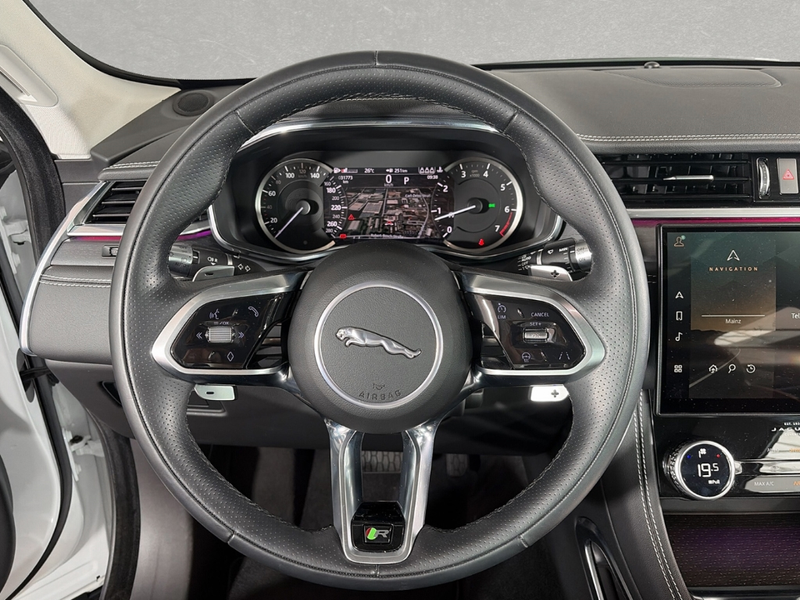 Jaguar F-Pace P250 R-Dynamic S AWD *Pano* *LHZ* *Black-Pack* — photo 11