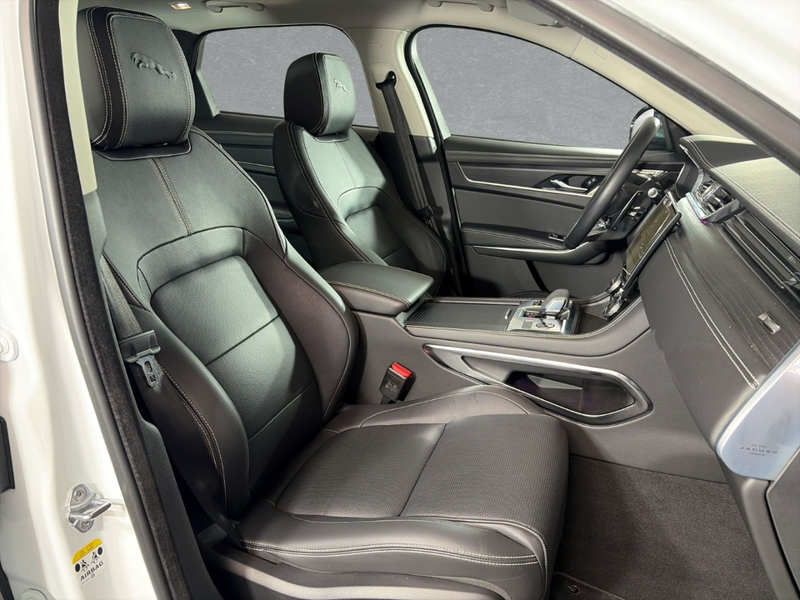 Jaguar F-Pace P250 R-Dynamic S AWD *Pano* *LHZ* *Black-Pack* — photo 3