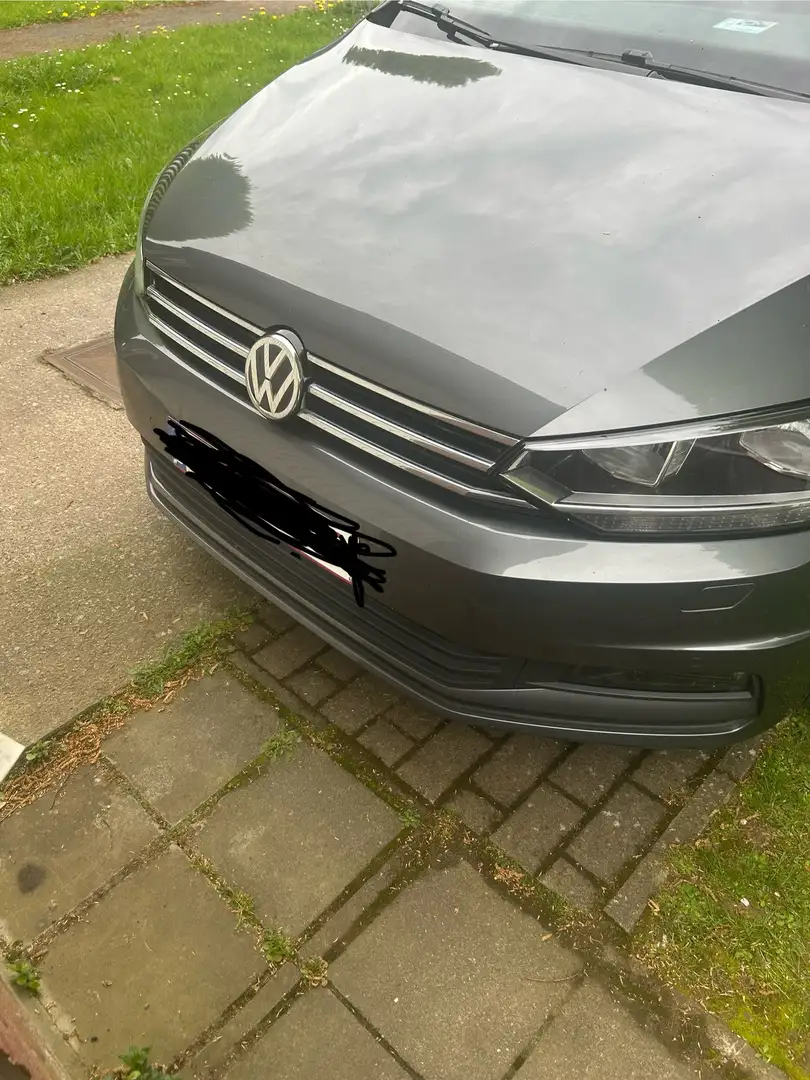 Volkswagen Touran 1.6 TDi SCR Highline DSG (EU6.2) - 1