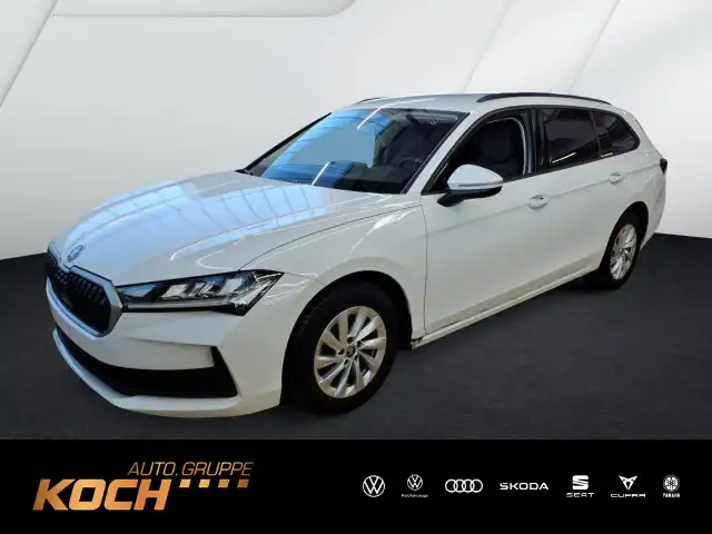 Skoda Superb Combi 2.0TDI Essence DSG AHK Navi LED