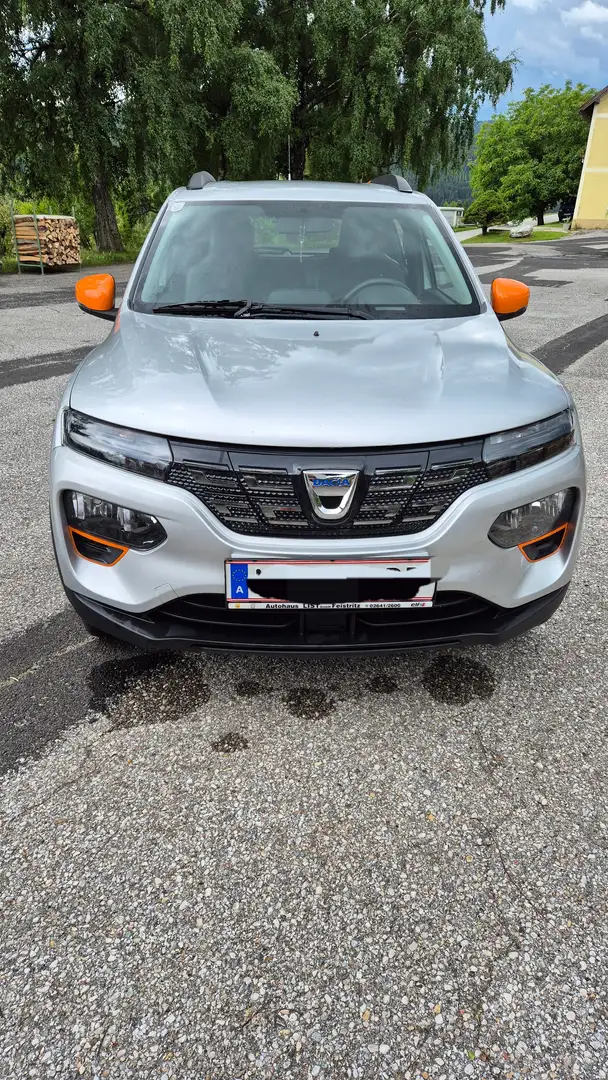 Dacia Spring Spring 26,8kWh Comfort Plus Comfort Plus Grau - 1