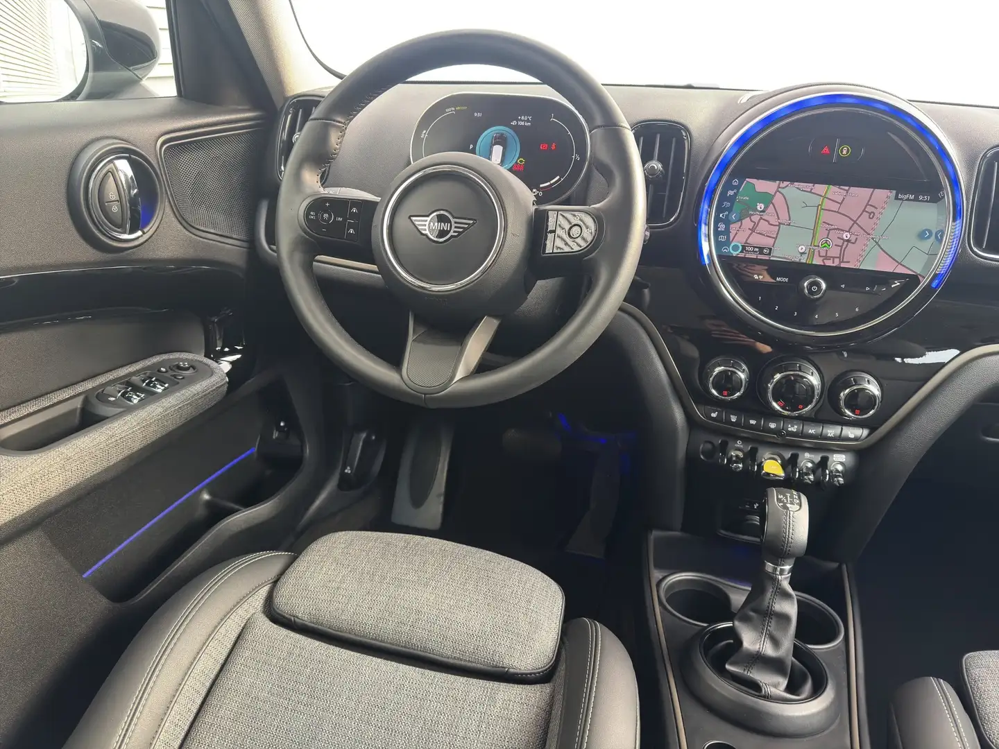 MINI Cooper SE Countryman LED Navi DrivAs RFK Silber - 2