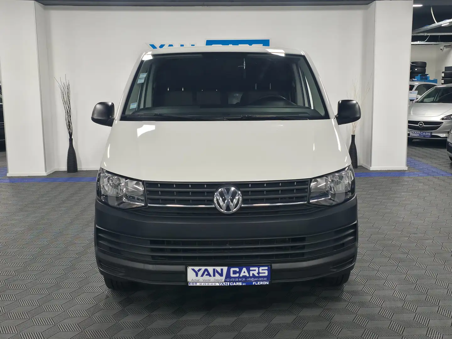 Volkswagen T6 Transporter MAXI L2 * 2.0 TDi - 150 CH * 1ER PROPR. + GARANTIE Noir - 2