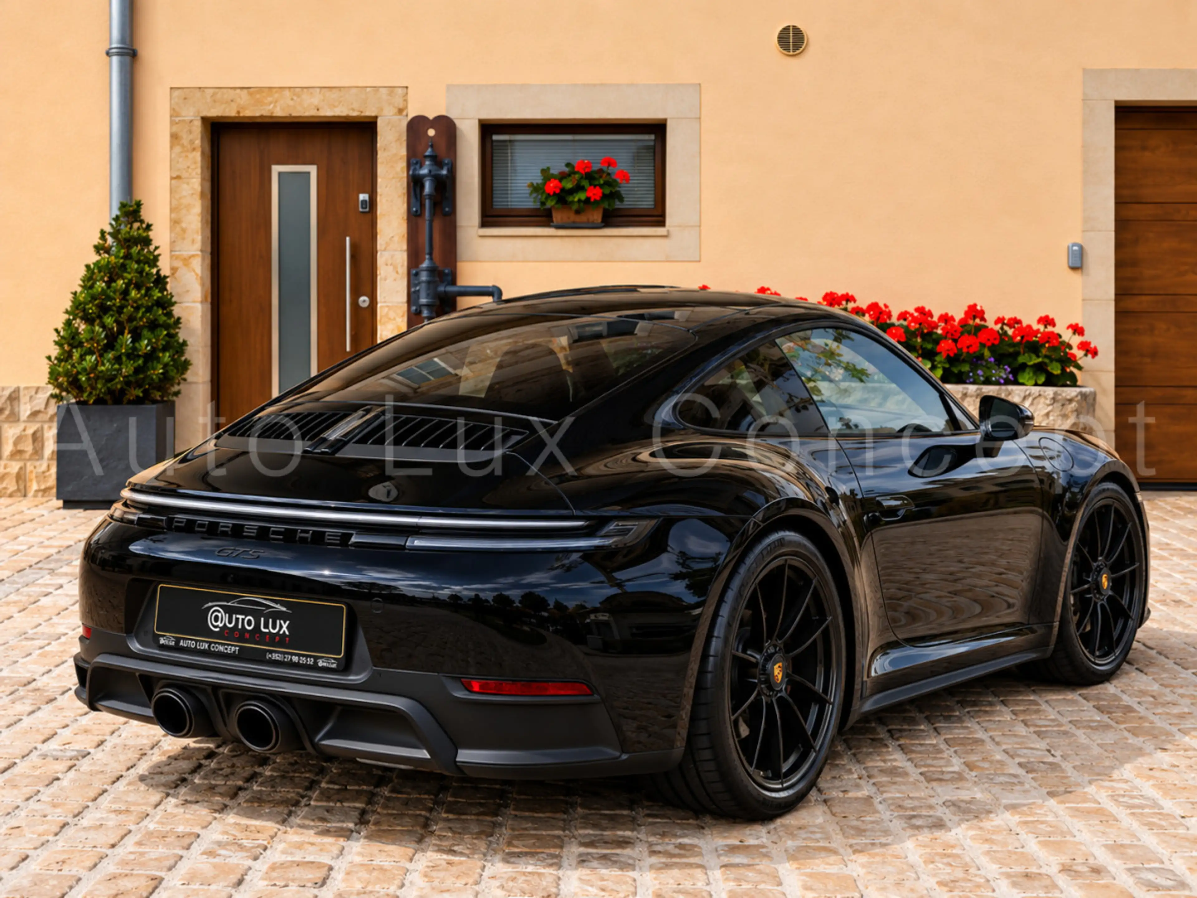 Porsche 992 911 Carrera 4 GTS/Pano/Matrix/ACC/BOSE — photo 3