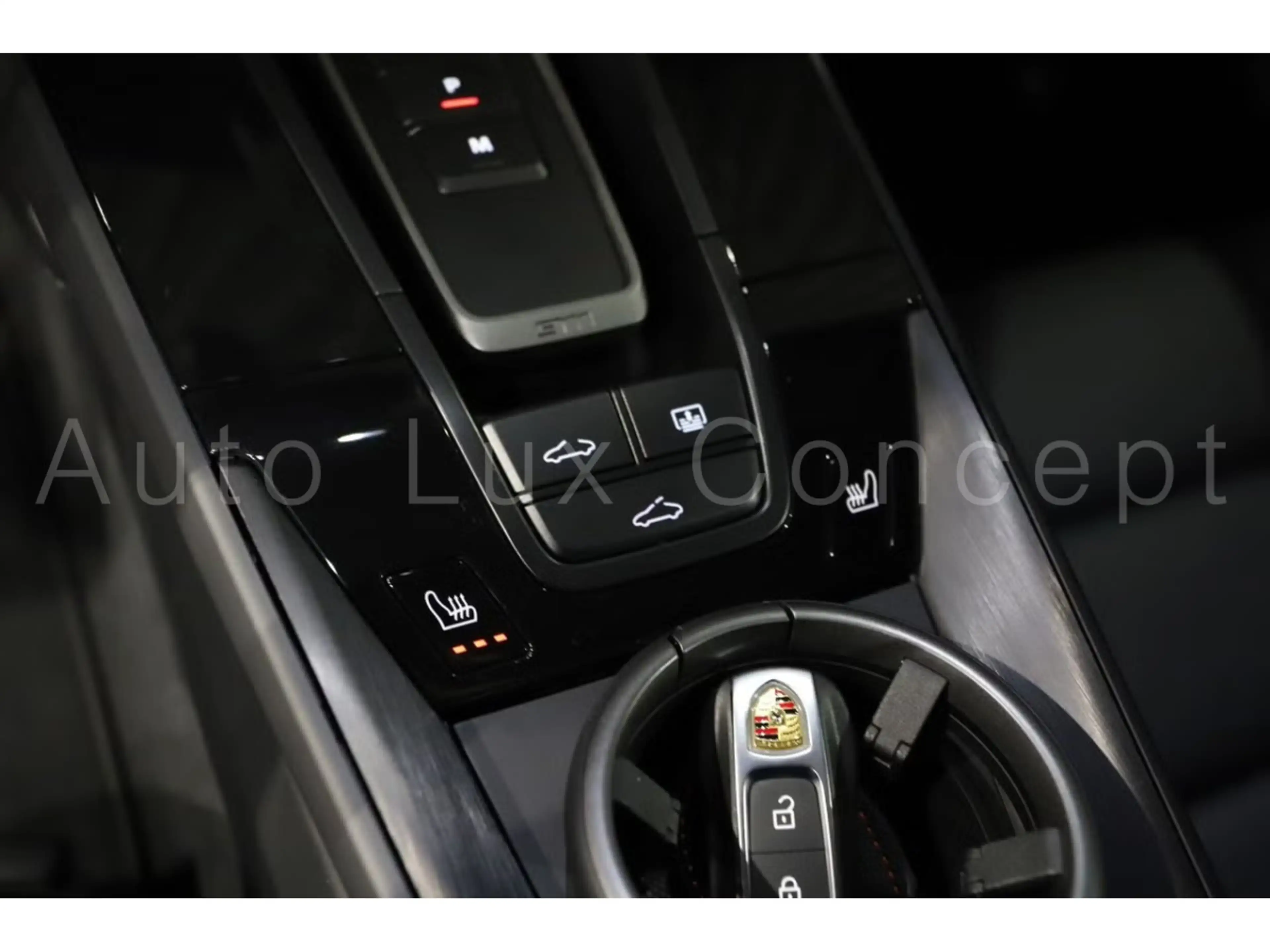 Porsche 992 911 Carrera 4 GTS/Pano/Matrix/ACC/BOSE — photo 12