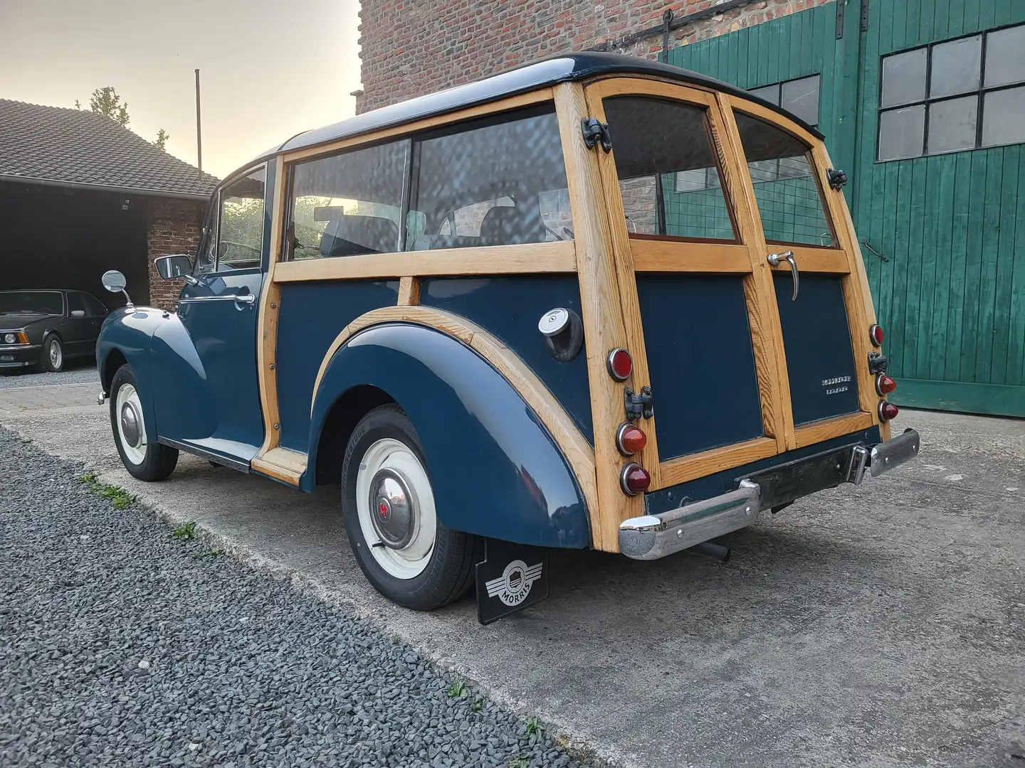 MINI Morris Minor Traveller Woody Clubman Estate Blau - 1