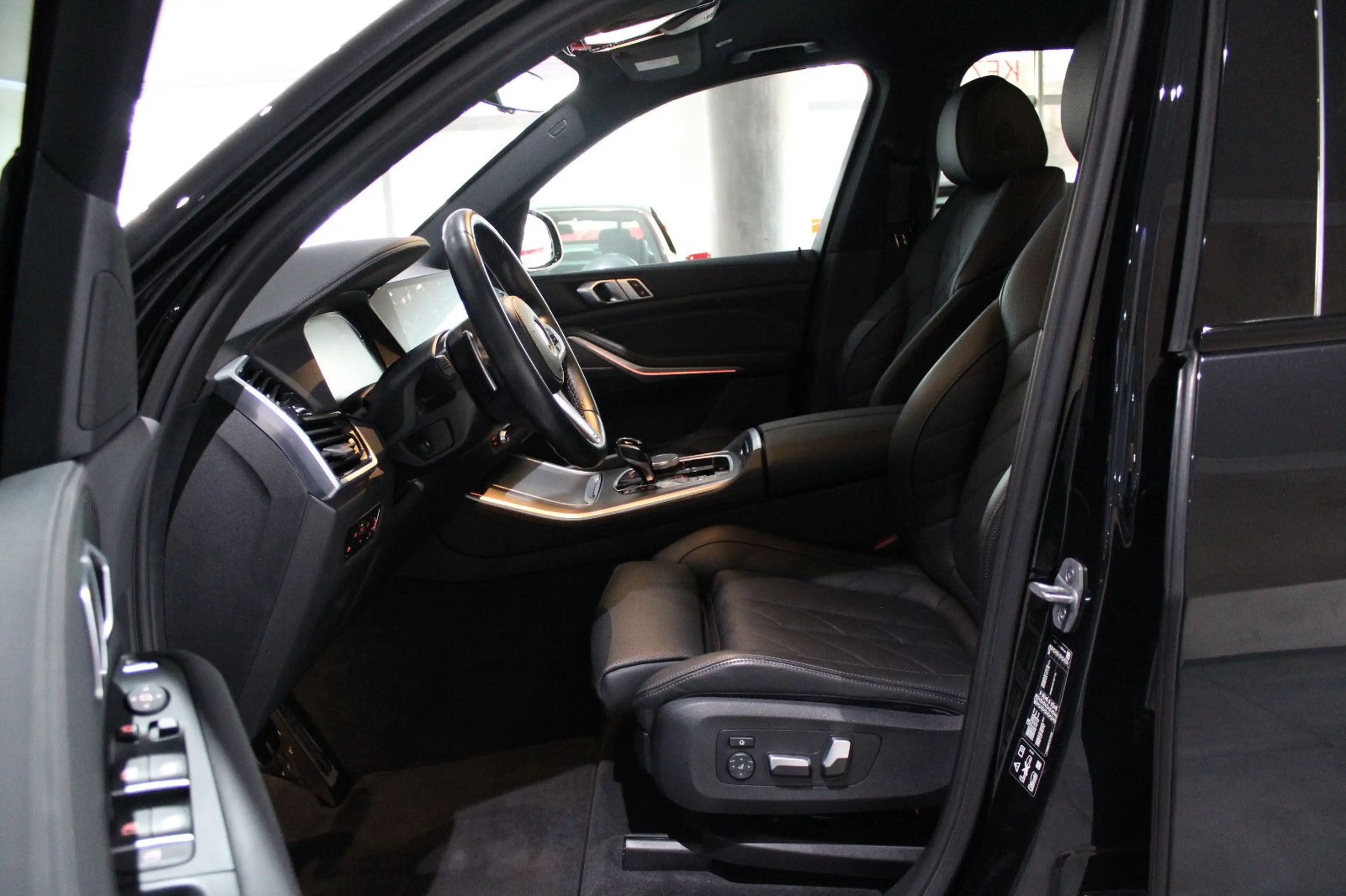 BMW X5 xDrive40d M-SPORTPAKET INDIVIDUAL *I.HAND* — photo 7