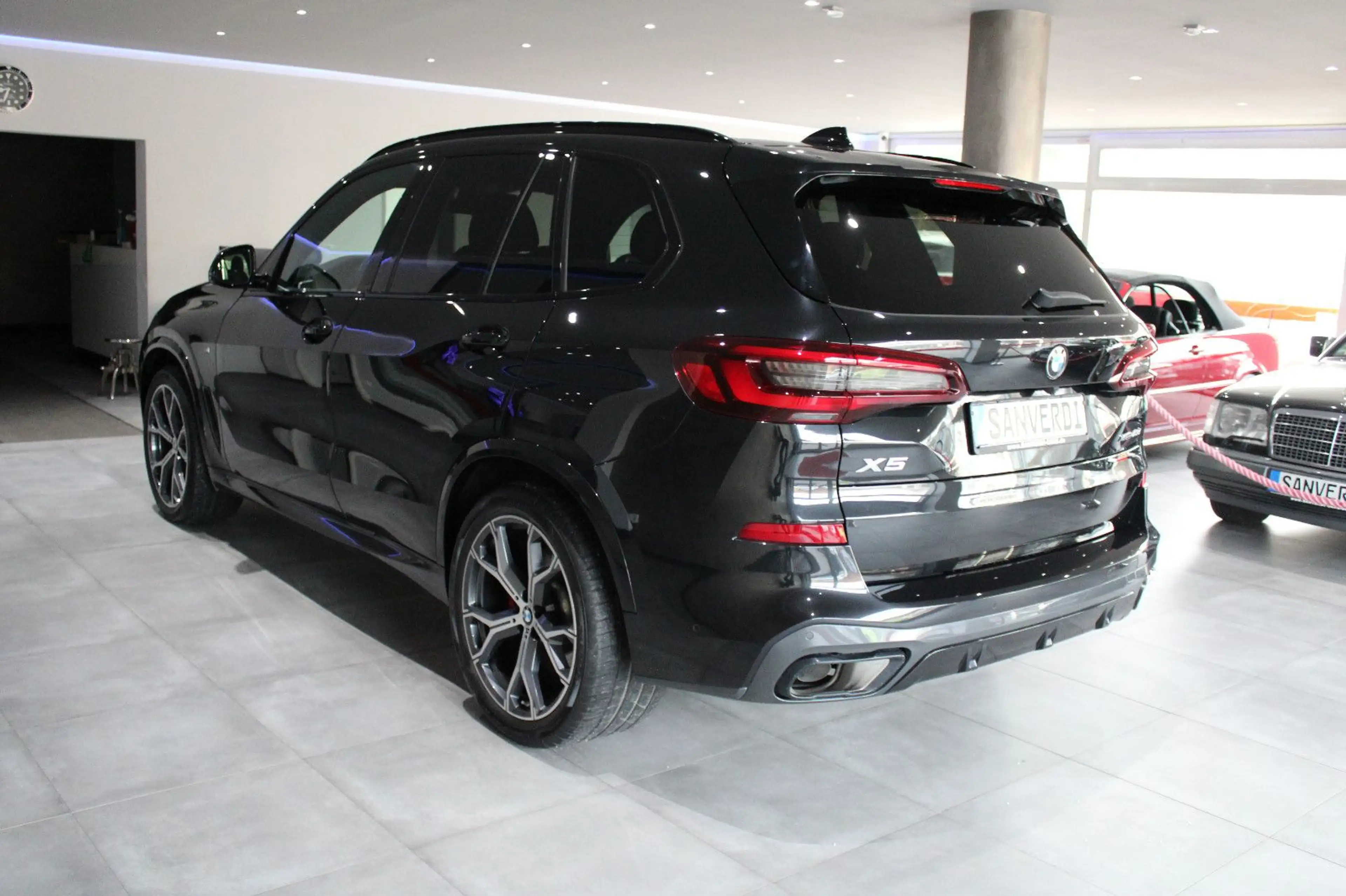 BMW X5 xDrive40d M-SPORTPAKET INDIVIDUAL *I.HAND* — photo 15
