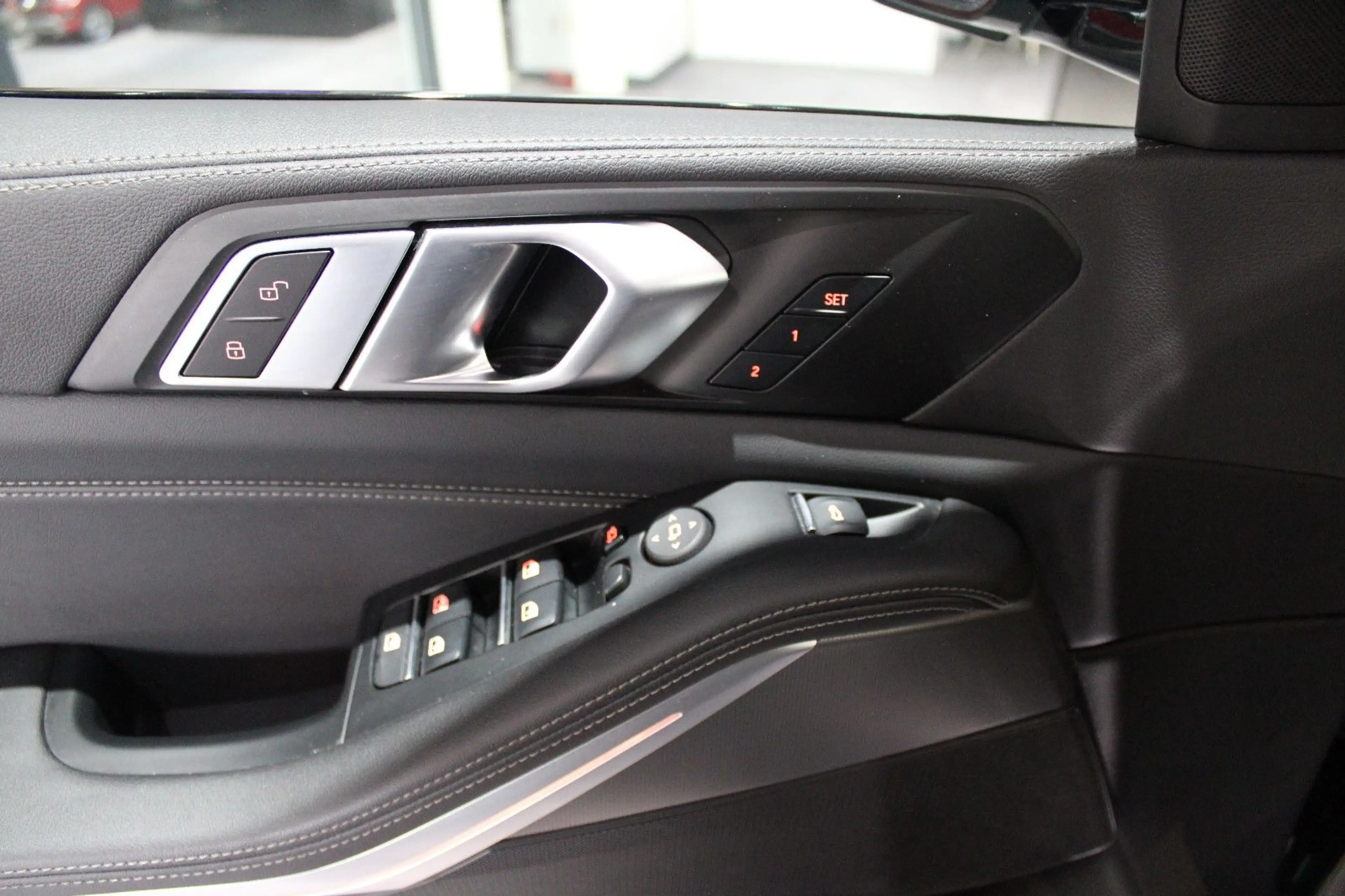 BMW X5 xDrive40d M-SPORTPAKET INDIVIDUAL *I.HAND* — photo 11
