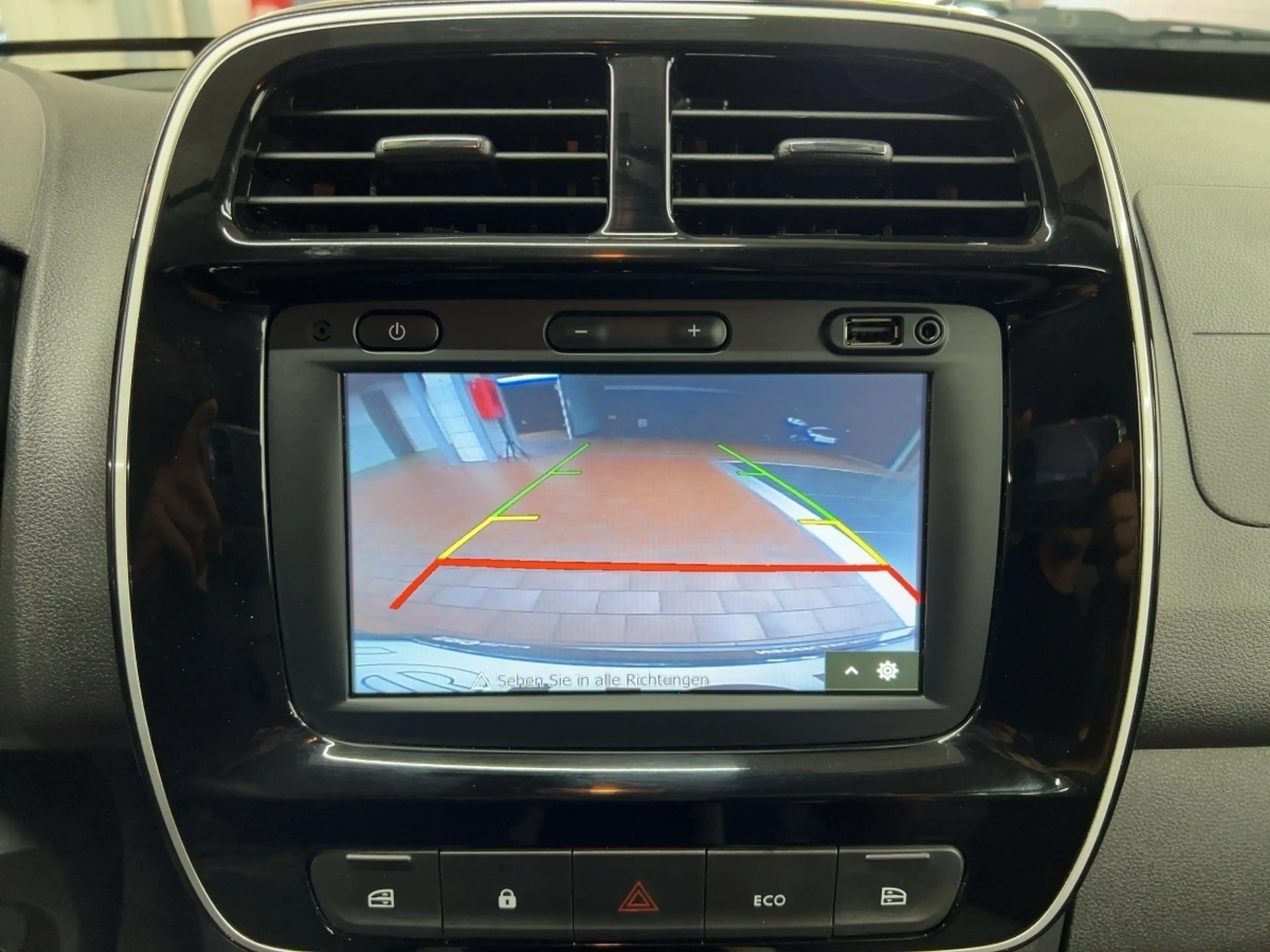 Dacia Spring ELECTRIC ESSENTIAL 27kWh CCS RÜCKFAHRKAMERA — photo 4