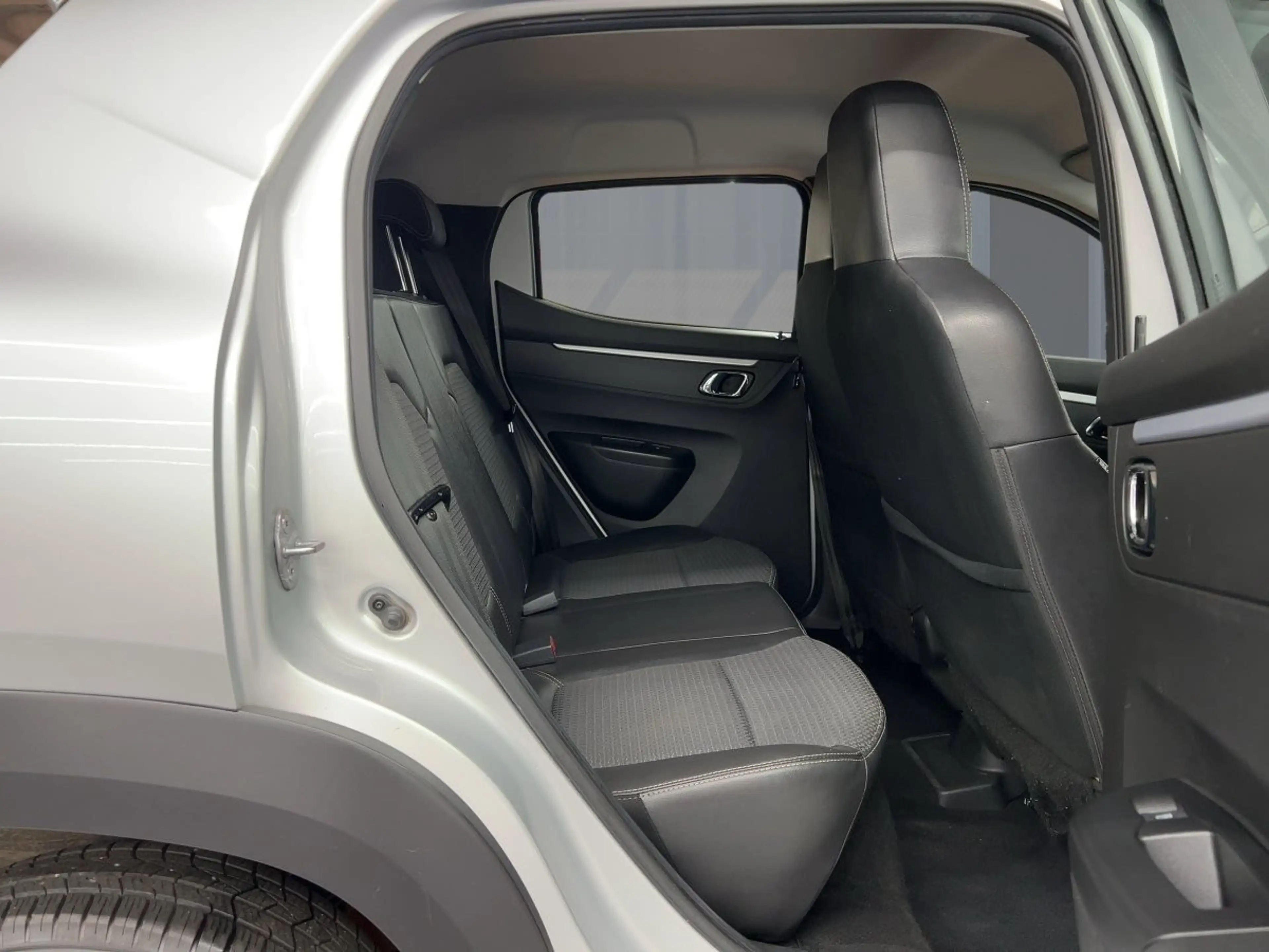 Dacia Spring ELECTRIC ESSENTIAL 27kWh CCS RÜCKFAHRKAMERA — photo 13