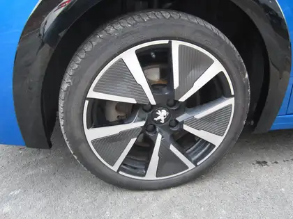 Annonce voiture d'occasion Peugeot e-208 - CARADIZE