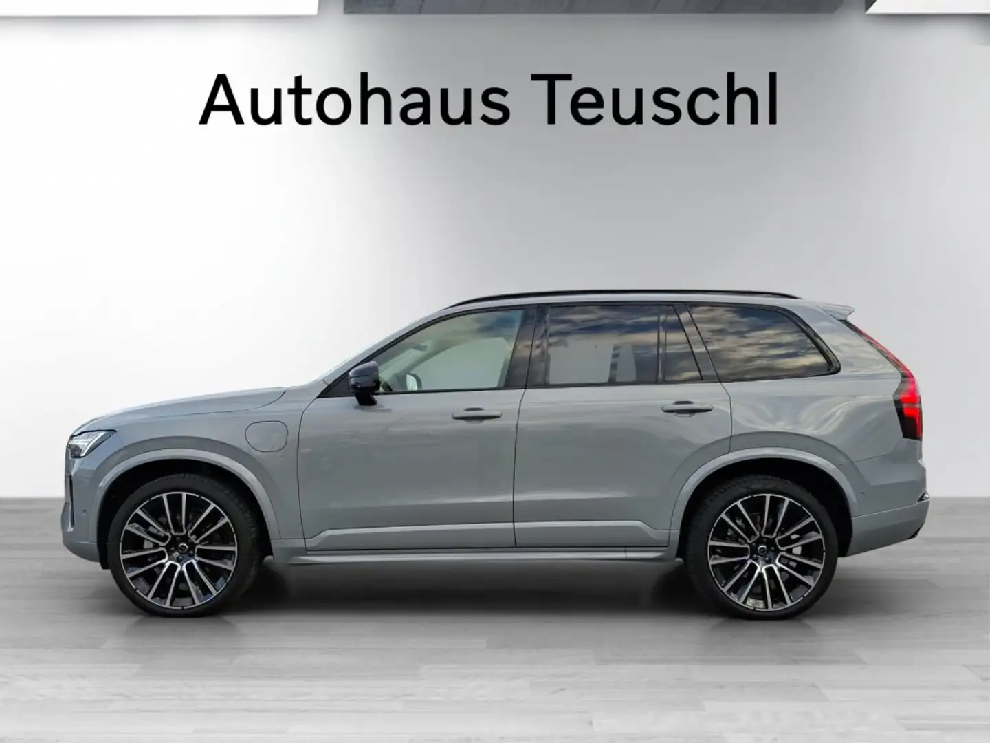 Volvo XC90 Ultra, T8 AWD Plug-in Hybrid, Elektrisch/Benzin, Dark, 7 Sit Grau - 2