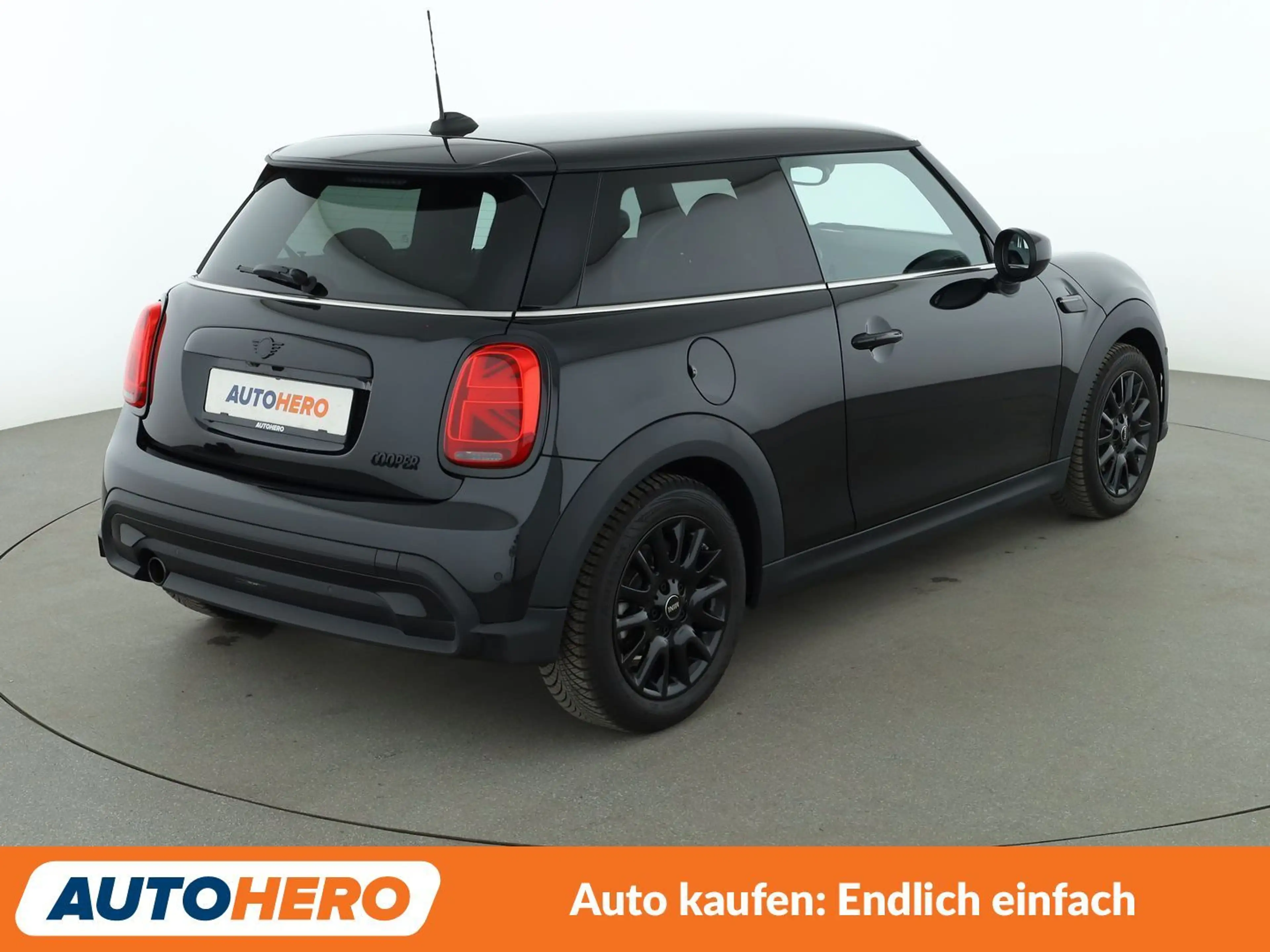 MINI Cooper Cooper Classic Trim — photo 6