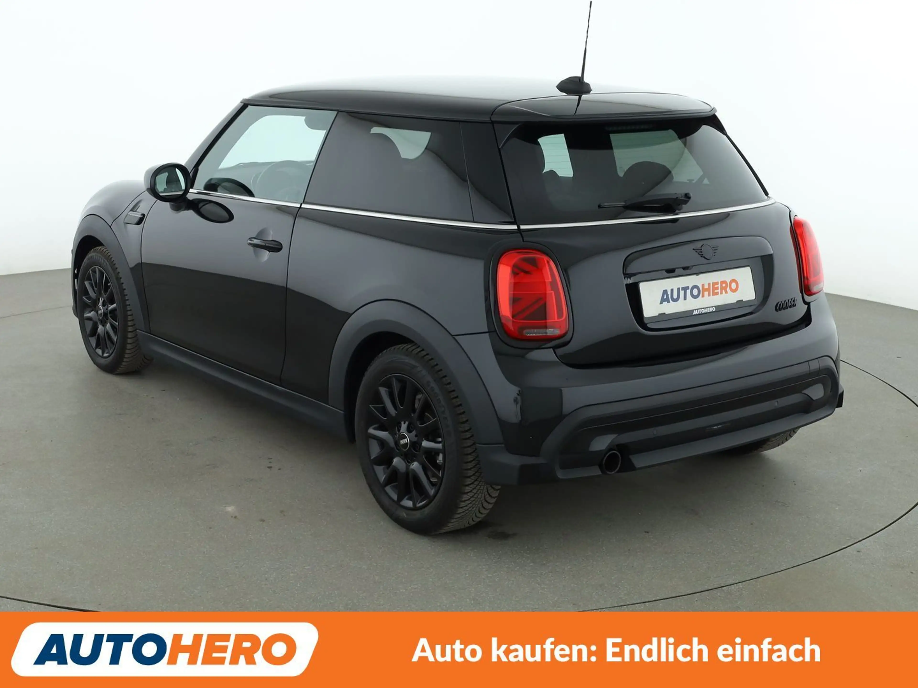 MINI Cooper Cooper Classic Trim — photo 4