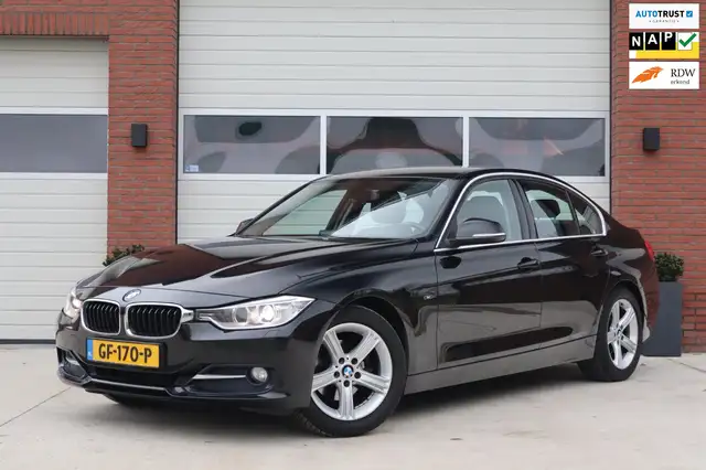 BMW 320 3-serie 320i 170pk EfficientDynamics Sport Edition