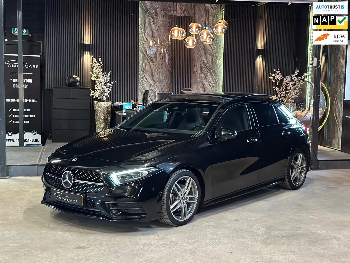 Mercedes-Benz A 180 180|PANO|MEMORY|SFEER|BOMVOL Zwart - 1