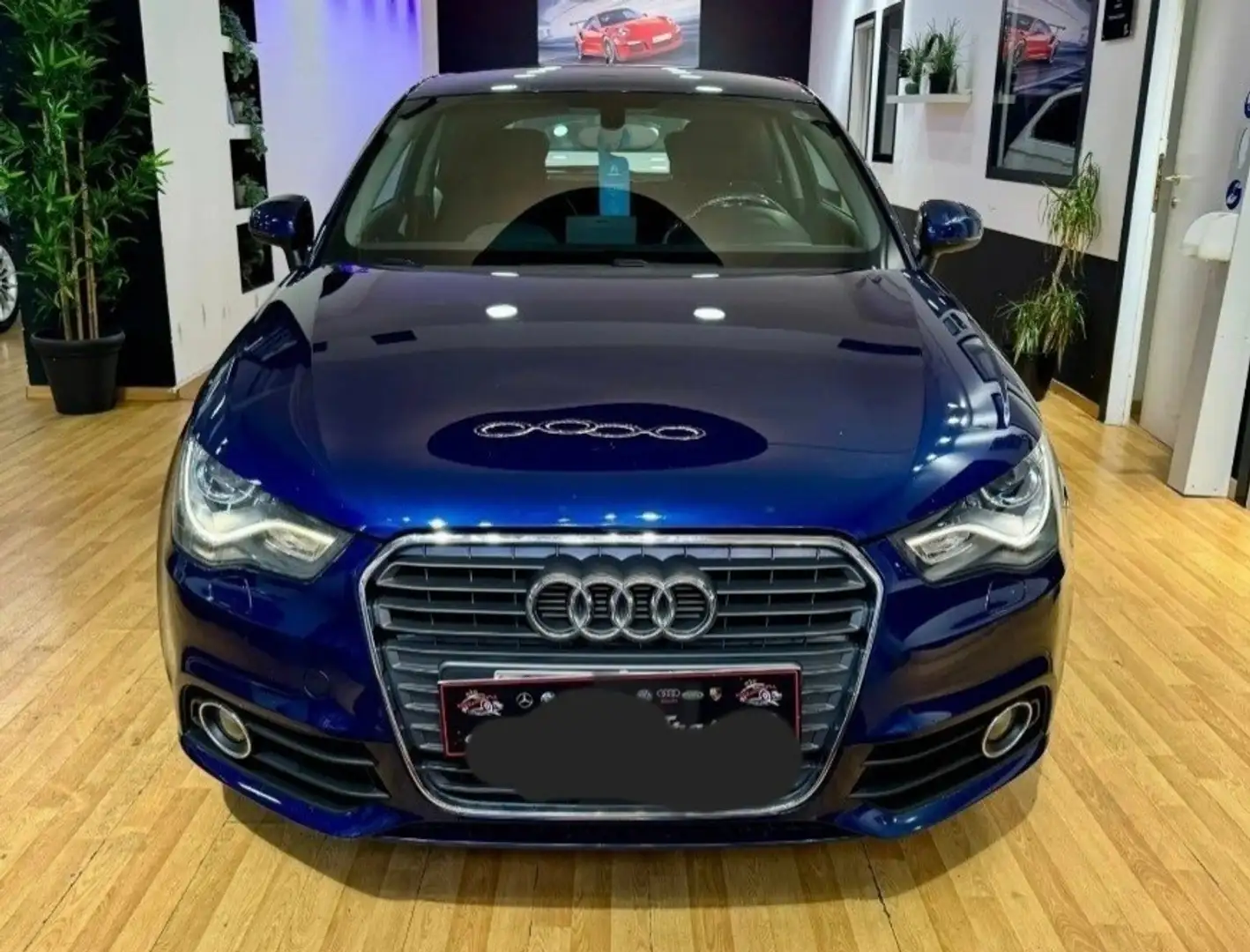 Audi A1 1.6 tdi Attraction 105cv - 1