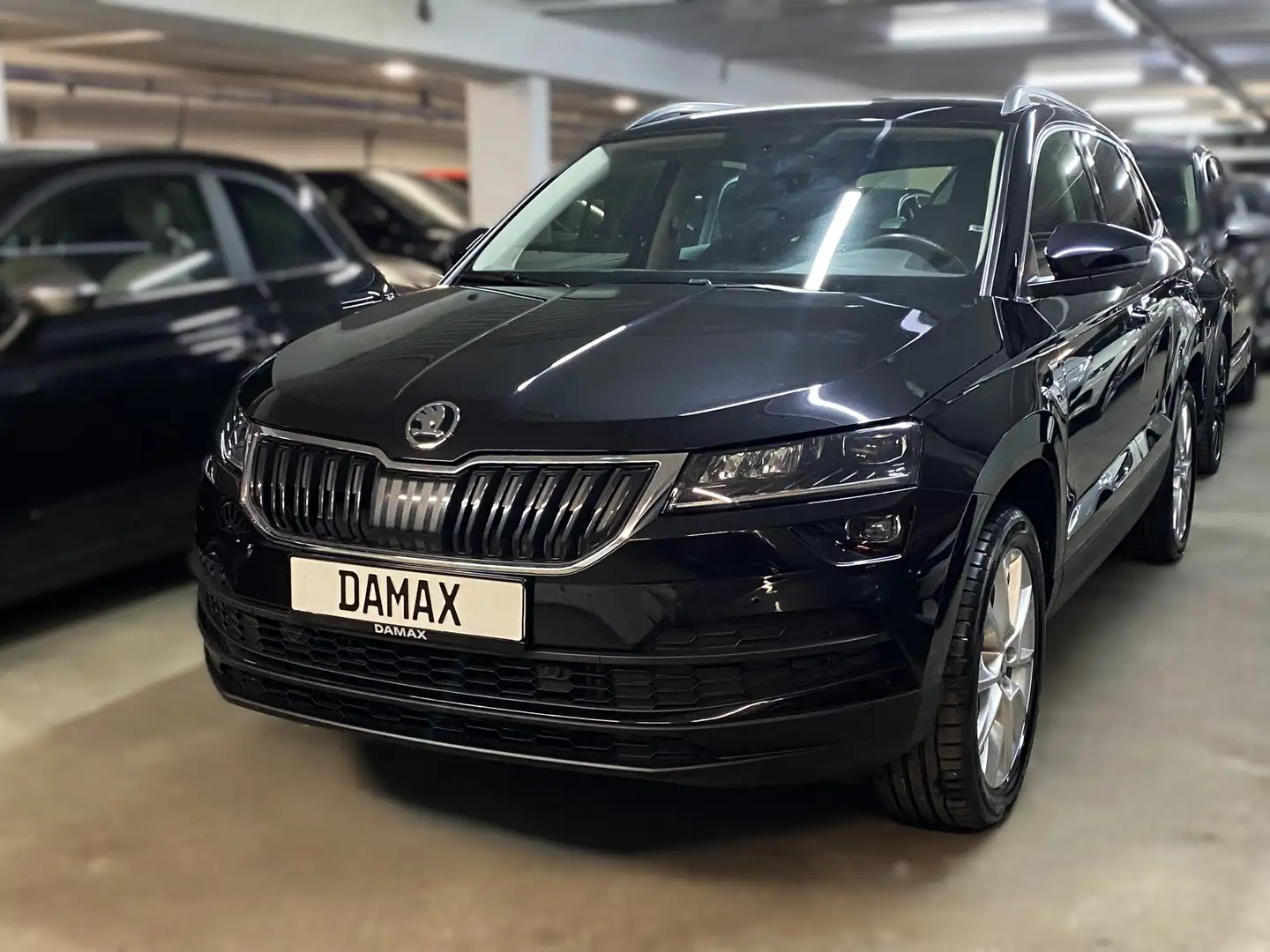 Skoda Karoq Clever 4x4*CANTON*AHK*NAVI*LED Negro - 1