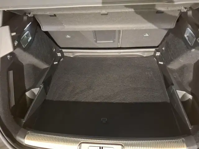 DS Automobiles DS 7 Crossback view 12