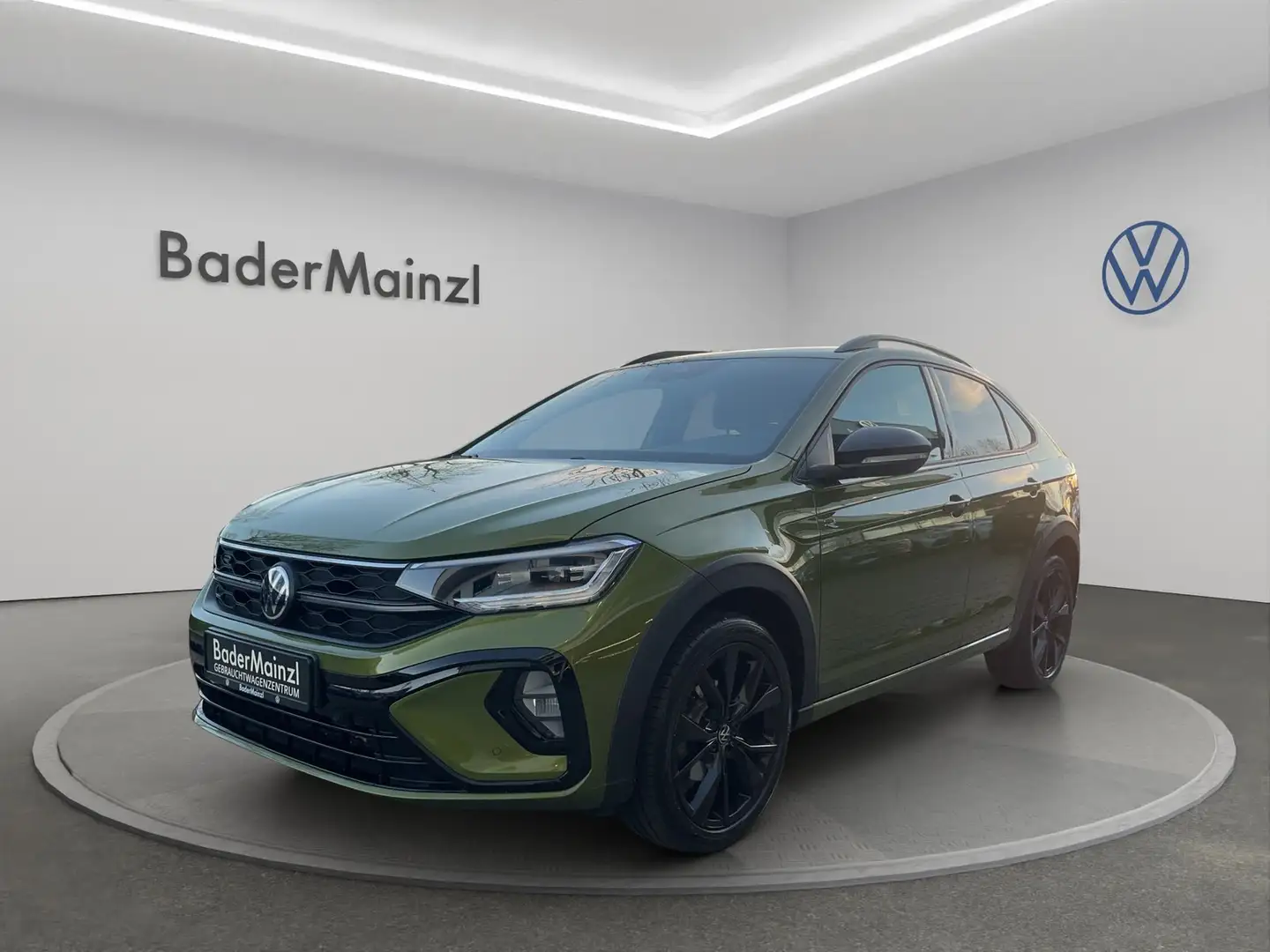 Volkswagen Taigo 1.0 TSI R Line Matrix Navi AHK SHZ Grün - 1