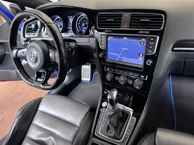 Volkswagen Golf view 14
