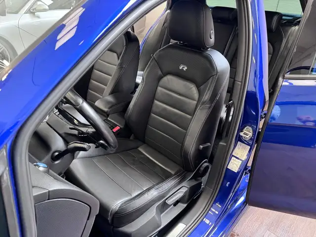 Volkswagen Golf view 8