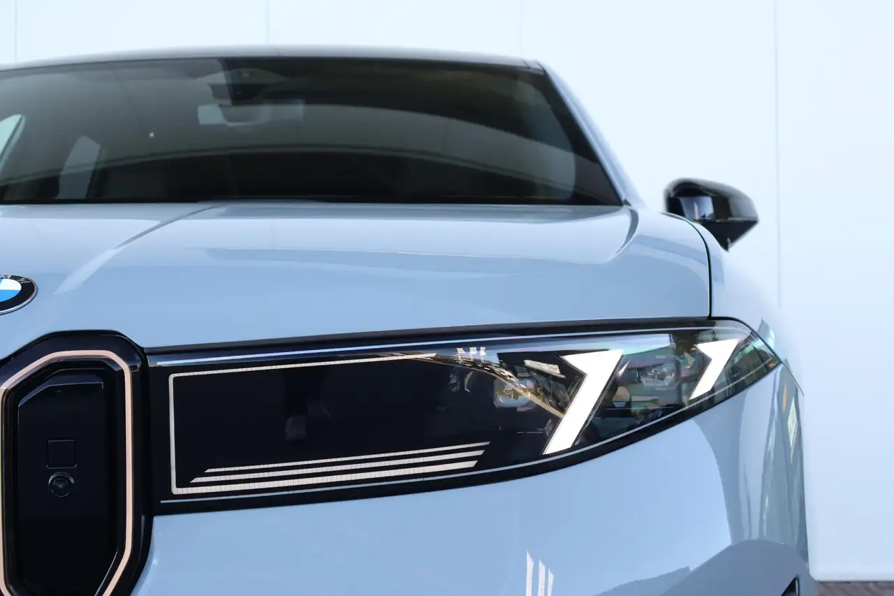 BMW iX3 2026