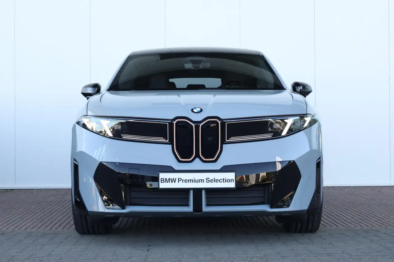 BMW iX3 2026