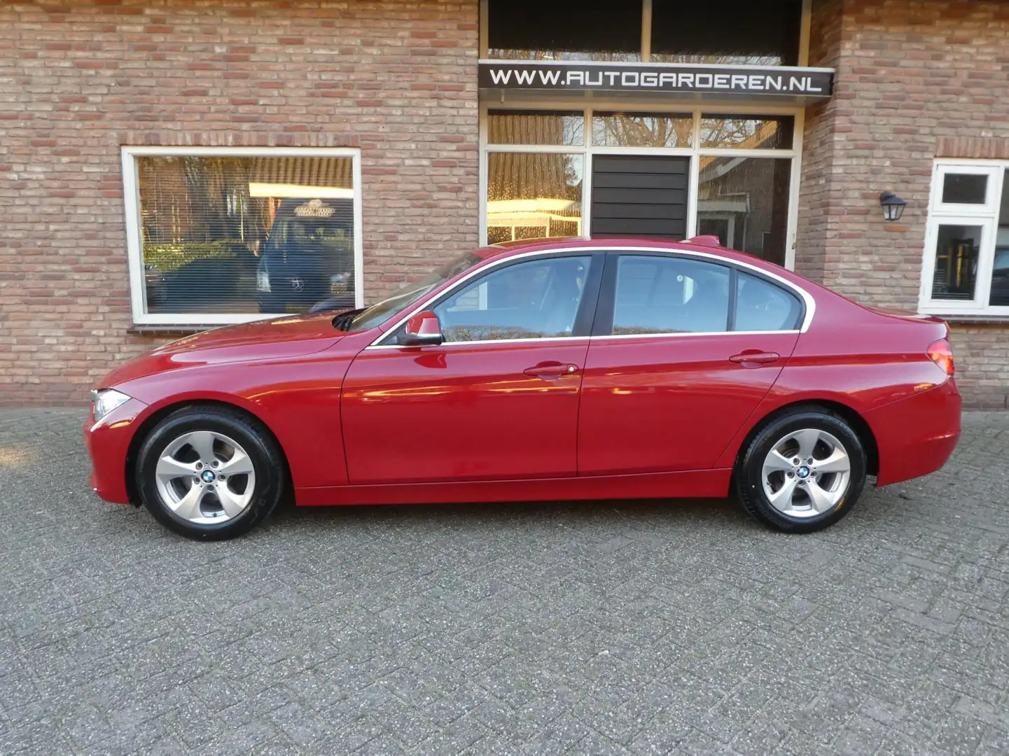 BMW 320 3-serie 320i EfficientDynamics Edition High Execut Rouge - 2