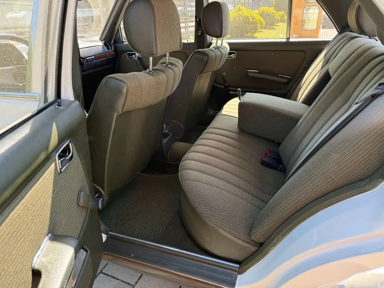 Mercedes-Benz 230 E W123(Tüv&Insp.neu/2 Hand), foto 10